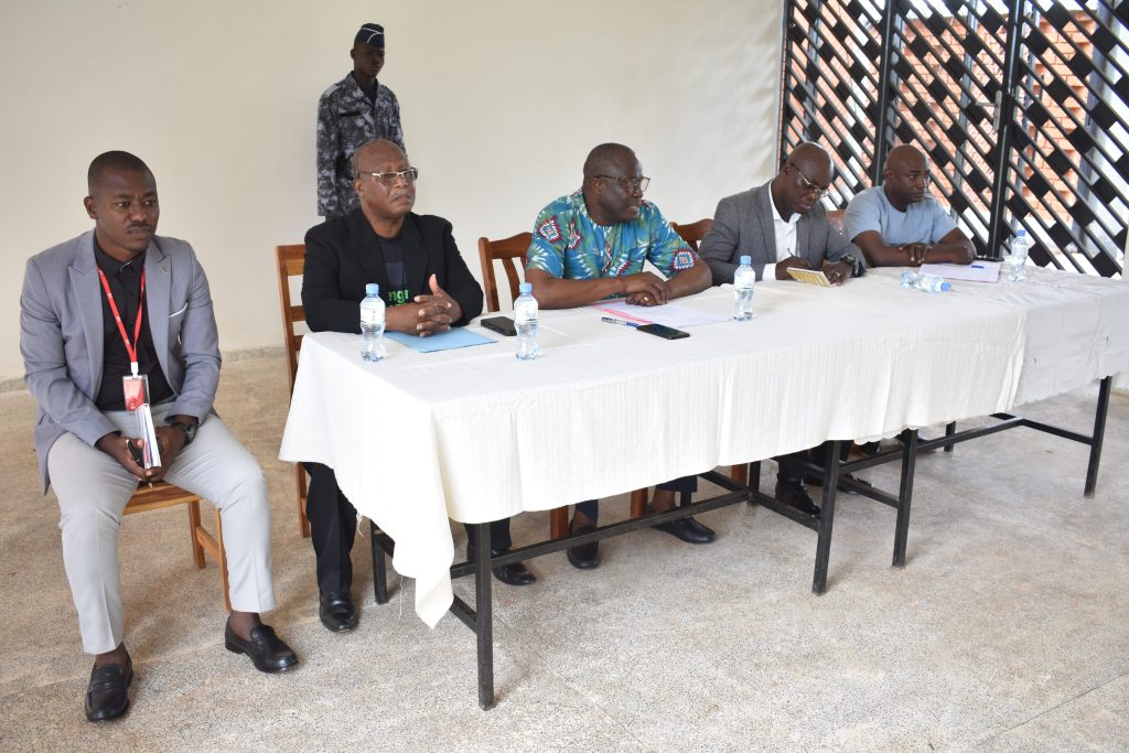 phase échanges et débat entre la délégation ministérielle et les acteurs locaux du développement 