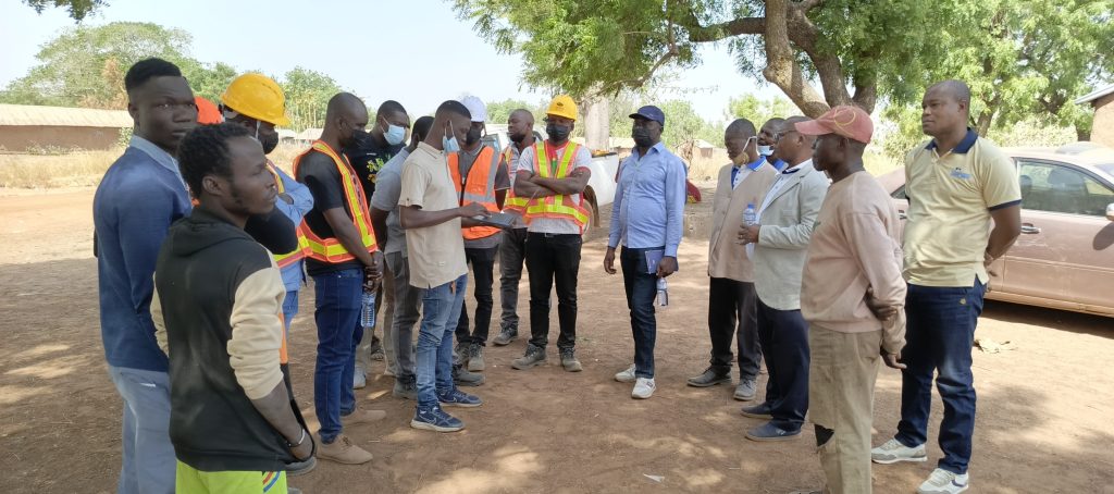 lecture et adoption du PV de la séance du lancement des travaux 
