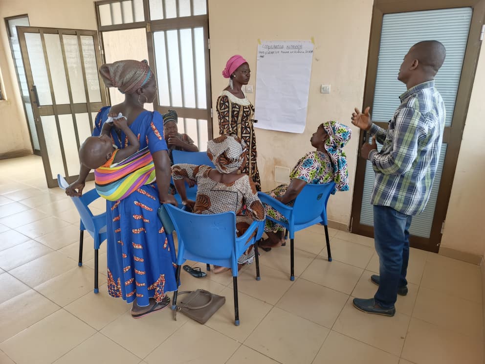 les participants en travail de groupe